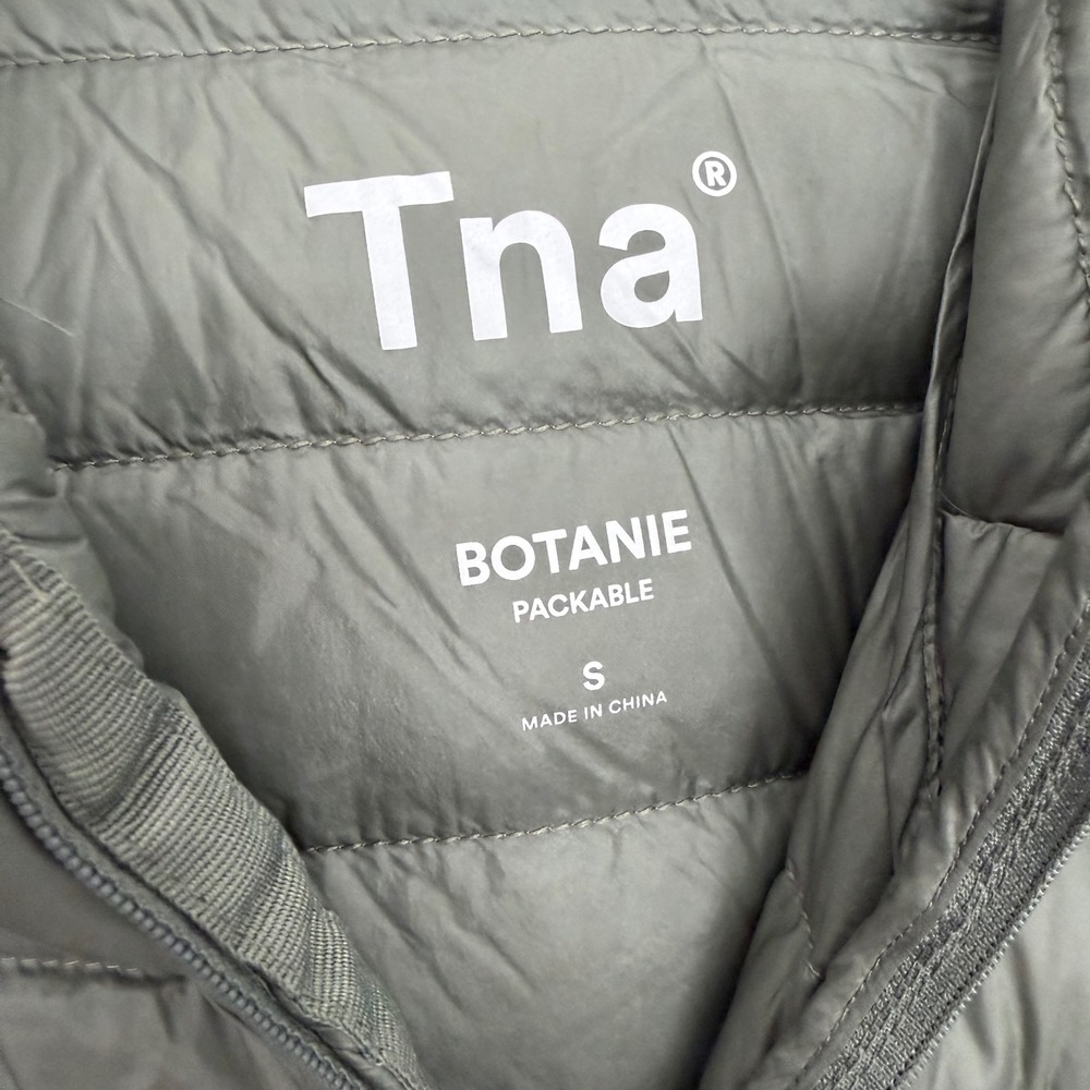 Tna Botanie Packable Puffer Jacket Sage Green Hooded Lightweight Quilted Small - Picture 2 of 6